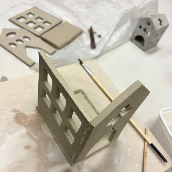 Handbuilding course Wednesdays 9.30 - 5 lessons
